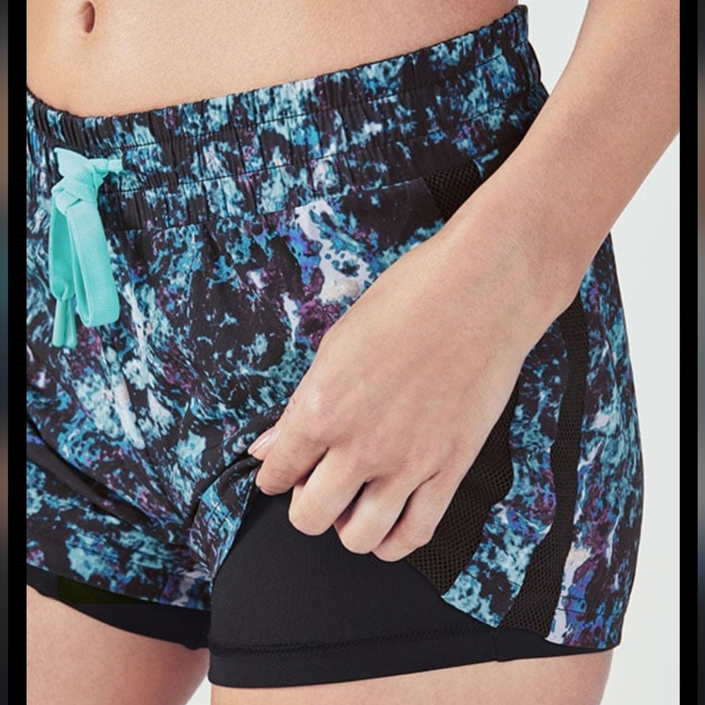 Fabletics Short Running Pamela Tidepool Print Island Womens Size Small Lined